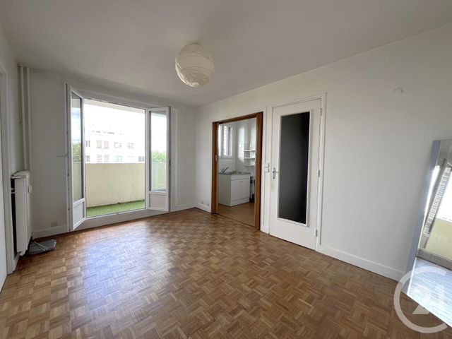 Appartement F2 à vendre ST MAUR DES FOSSES